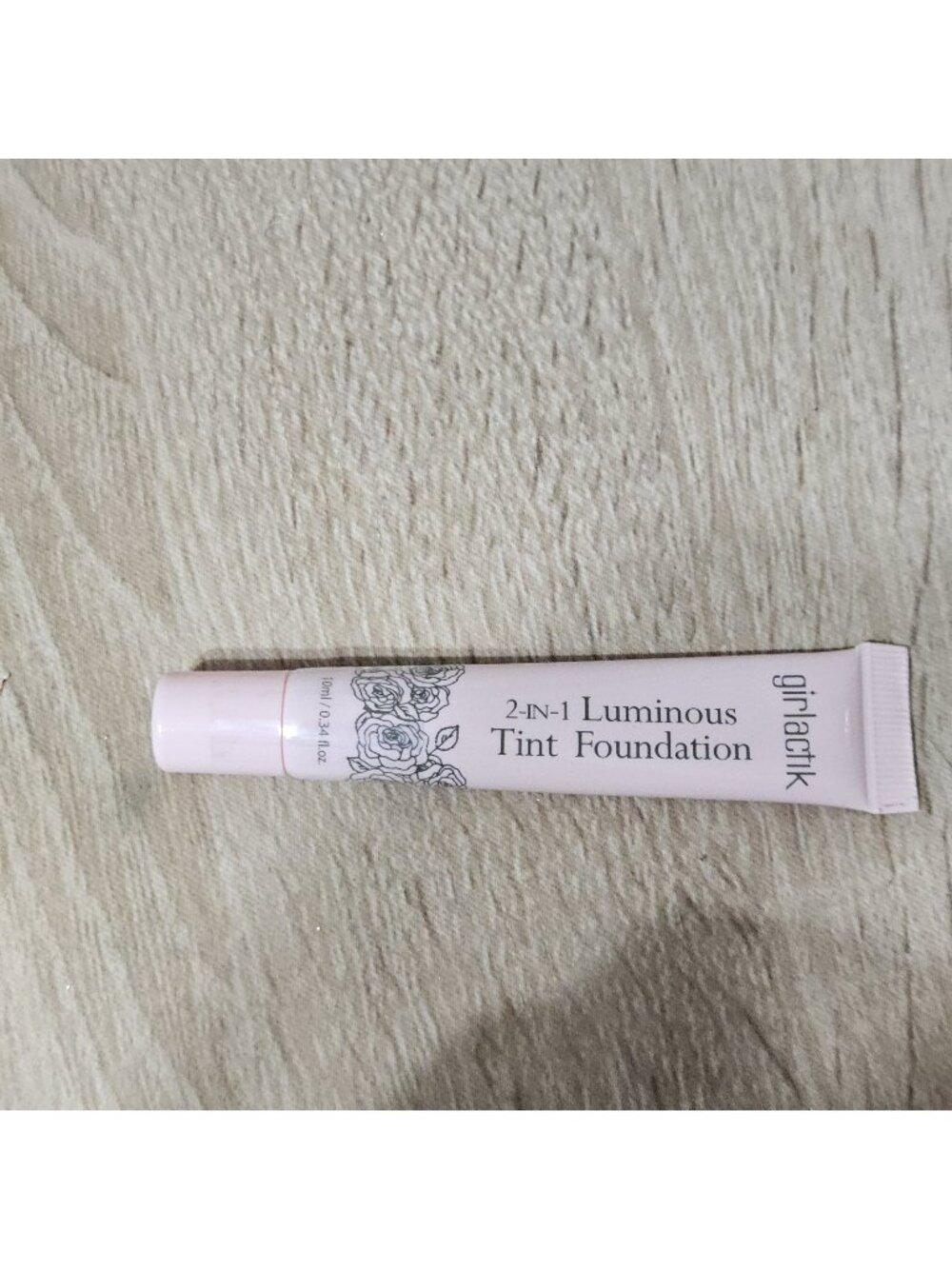 New Sealed Girlactik Luminous Tint Foundation 2-in-1 F1 Fair 0.34 Fl Oz